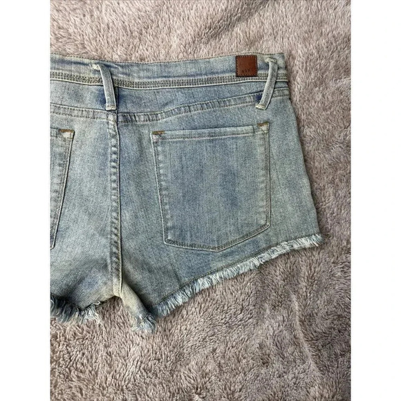 Roxy Blaze Gemoetric Embroidered Boho Festival Cut Off Raw Hem Shorts Size 11 - Picture 10 of 16